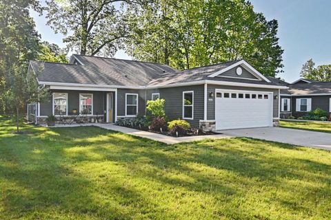 Homes For Sale - 1547 Arrow Drive<br/> Ashland County, Ashland, OH 44805