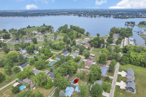 Homes For Sale - 13660 Queen Road<br/> Fairfield County, Thornville, OH 43076
