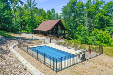 18188 Buckingham Road Logan OH 43138