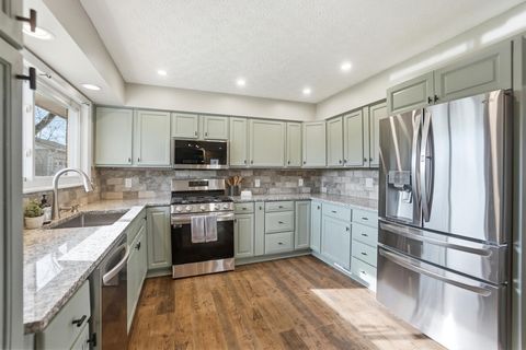 Photo of 183 Barcelona Avenue, Westerville, OH 43081 (MLS # 225043658)