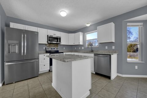 Tiny photo for 2902 Footloose Drive, Columbus, OH 43231 (MLS # 226004397)