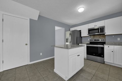 Tiny photo for 2902 Footloose Drive, Columbus, OH 43231 (MLS # 226004397)