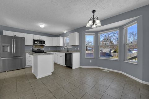 Tiny photo for 2902 Footloose Drive, Columbus, OH 43231 (MLS # 226004397)