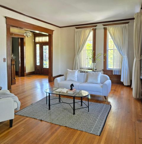 Tiny photo for 54 N Woodland Avenue, Columbus, OH 43203 (MLS # 225039595)