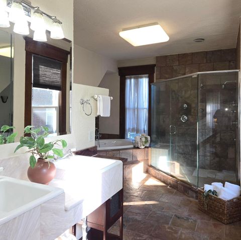 Tiny photo for 54 N Woodland Avenue, Columbus, OH 43203 (MLS # 225039595)