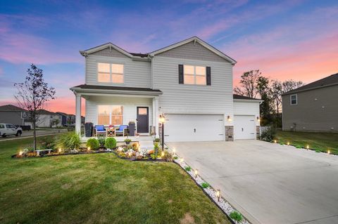Photo of 244 Carrowmoore Drive, Pickerington, OH 43147 (MLS # 225036116)