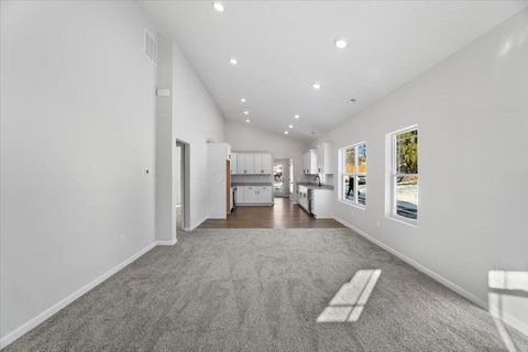 Tiny photo for 517 E Chillicothe Avenue, Bellefontaine, OH 43311 (MLS # 226012994)