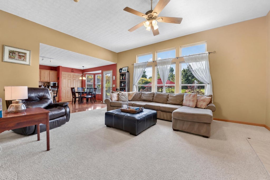 Photo of 1548 Grove Hill Drive, Columbus, OH 43240 (MLS # 226037272)