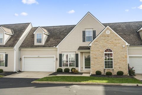 Photo of 612 Foxdale Place, Powell, OH 43065 (MLS # 225041950)