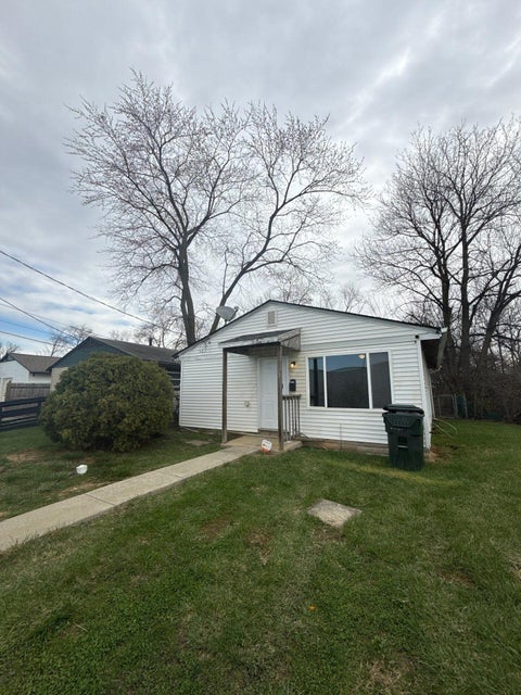 Photo of 1482 Kingry Street, Columbus, OH 43211 (MLS # 226033454)