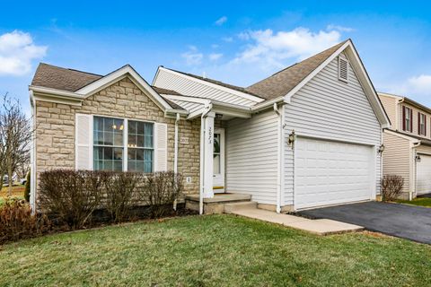 Photo of 2073 Santuomo Avenue, Grove City, OH 43123 (MLS # 226001687)