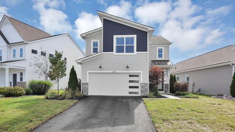 Photo of 3793 Shoal Way, Powell, OH 43065 (MLS # 225038029) Photo of 3793 Shoal Way, Powell, OH 43065 (MLS # 225038029)