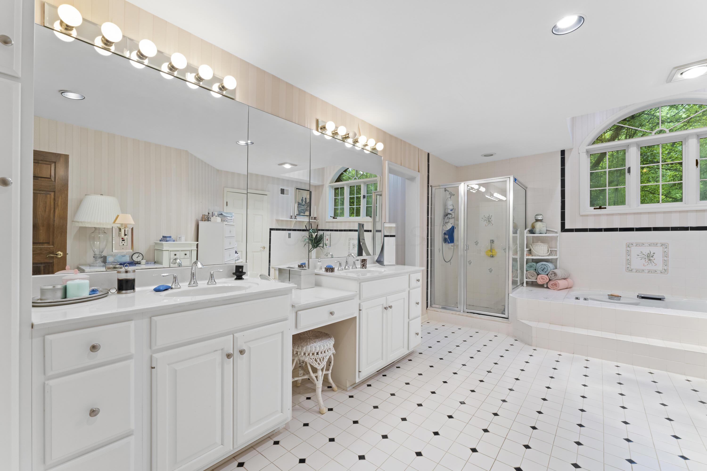 8039 Crossgate Court, Dublin, Ohio image 17