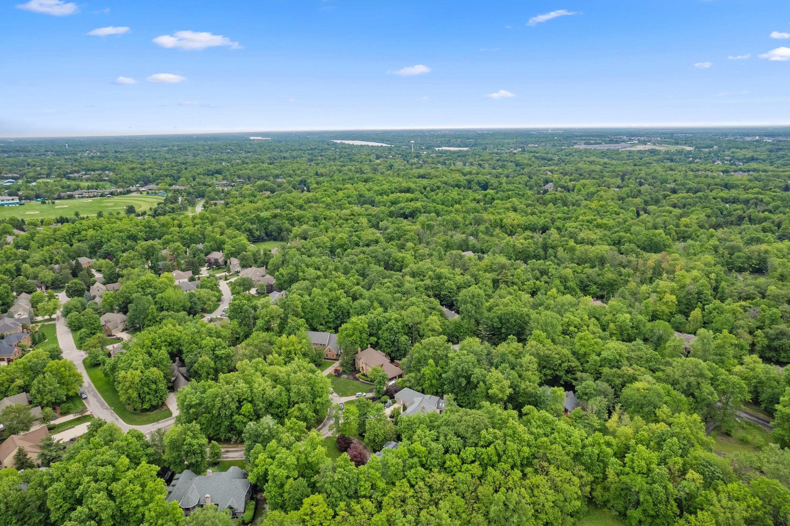8039 Crossgate Court, Dublin, Ohio image 4
