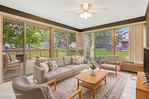 Tiny photo for 5882 Timber Drive, Columbus, OH 43213 (MLS # 225037416)