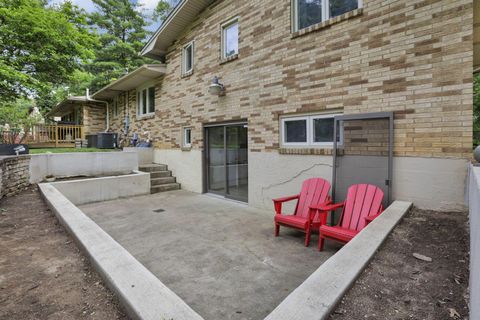 Tiny photo for 5882 Timber Drive, Columbus, OH 43213 (MLS # 225037416)