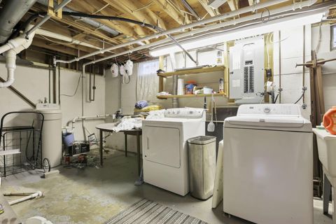 Tiny photo for 5882 Timber Drive, Columbus, OH 43213 (MLS # 225037416)
