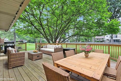 Tiny photo for 5882 Timber Drive, Columbus, OH 43213 (MLS # 225037416)