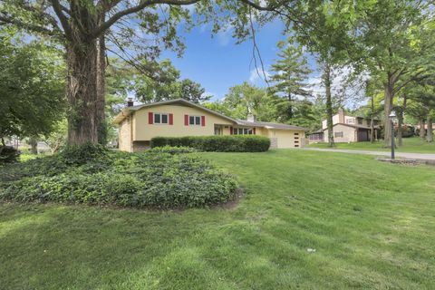 Tiny photo for 5882 Timber Drive, Columbus, OH 43213 (MLS # 225037416)