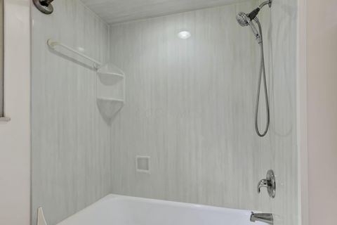 Tiny photo for 5882 Timber Drive, Columbus, OH 43213 (MLS # 225037416)
