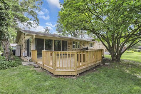 Tiny photo for 5882 Timber Drive, Columbus, OH 43213 (MLS # 225037416)