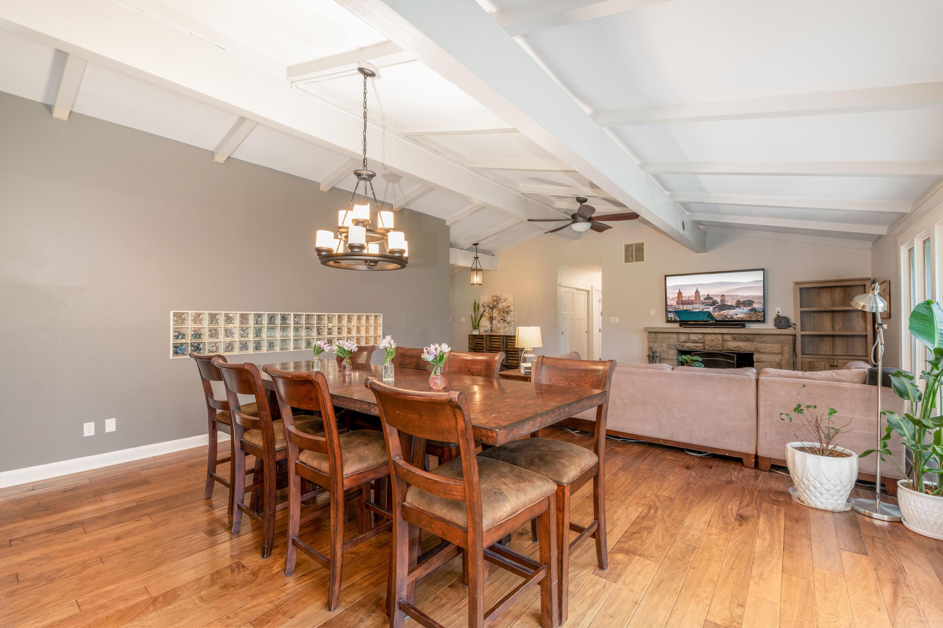 Columbus, Ohio 43221, United States, 3 Bedrooms Bedrooms, ,3 BathroomsBathrooms,Residential,Active,237867