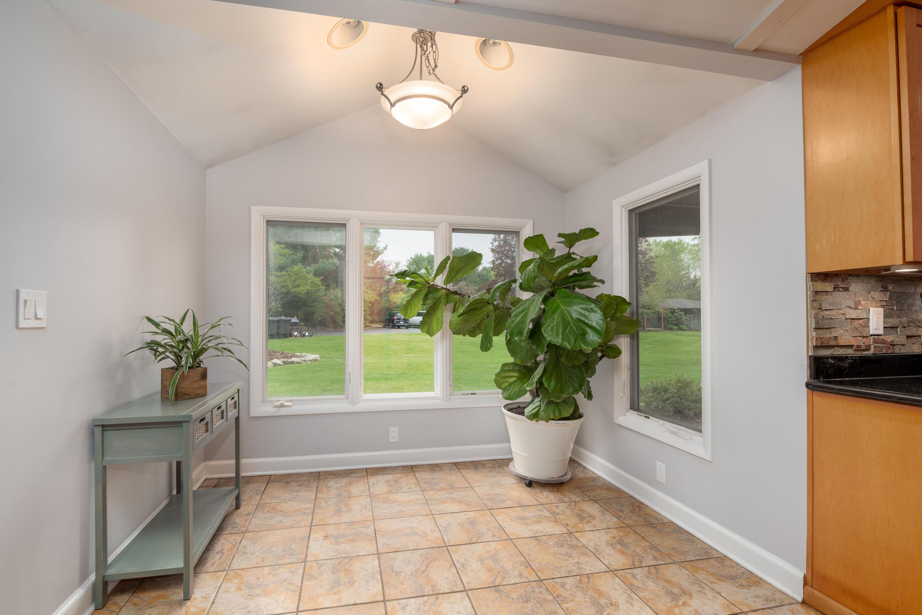 Columbus, Ohio 43221, United States, 3 Bedrooms Bedrooms, ,3 BathroomsBathrooms,Residential,Active,237867