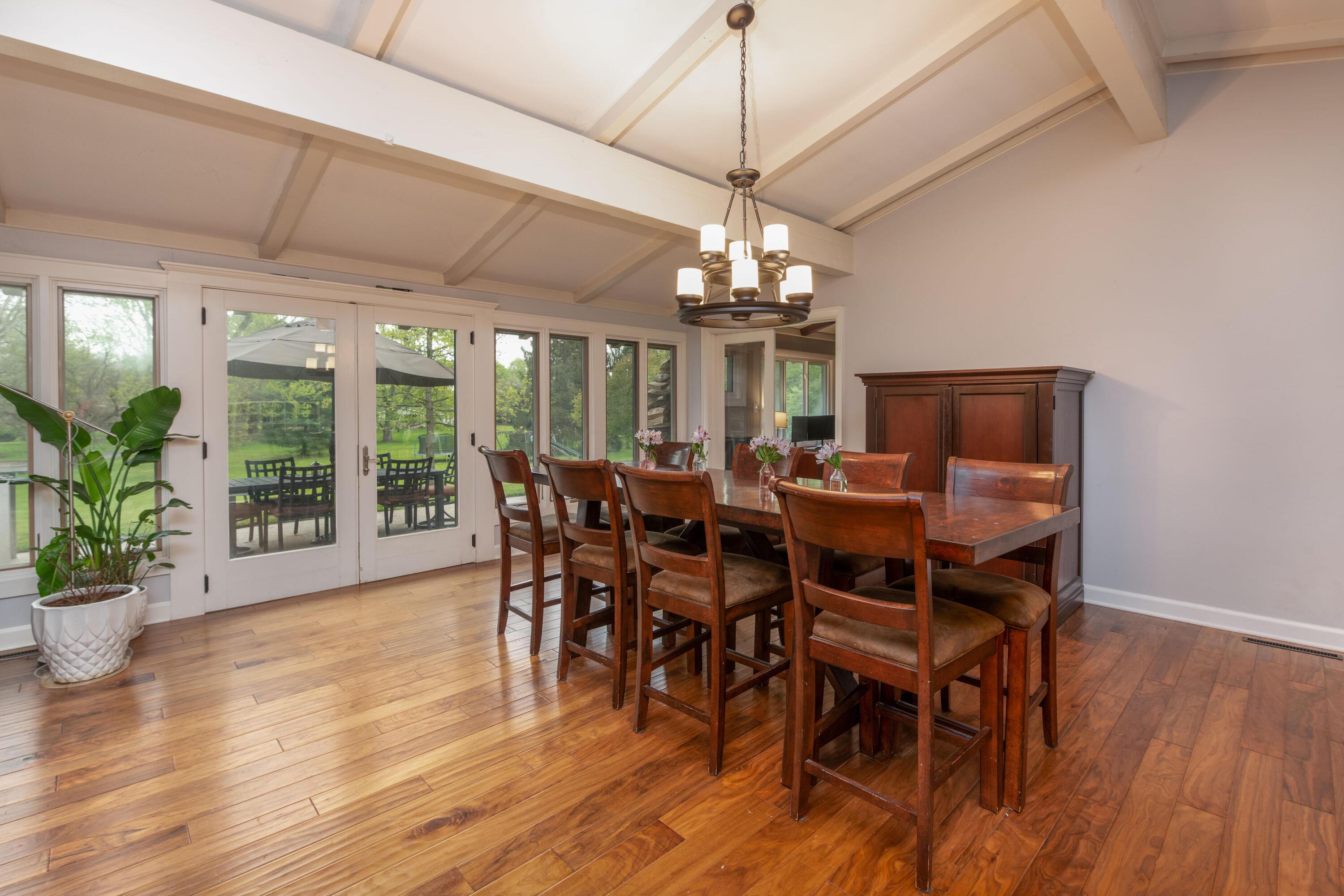 Columbus, Ohio 43221, United States, 3 Bedrooms Bedrooms, ,3 BathroomsBathrooms,Residential,Active,237867