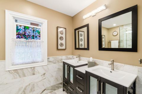 Tiny photo for 184 Fenway Road, Columbus, OH 43214 (MLS # 226022973)