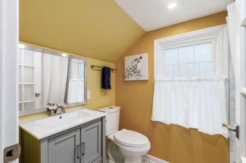 Tiny photo for 184 Fenway Road, Columbus, OH 43214 (MLS # 226022973)