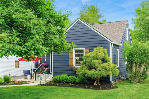 Tiny photo for 184 Fenway Road, Columbus, OH 43214 (MLS # 226022973)
