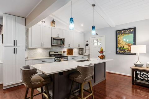 Tiny photo for 184 Fenway Road, Columbus, OH 43214 (MLS # 226022973)