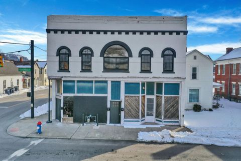 Photo of 530-532 N Columbus Street, Lancaster, OH 43130 (MLS # 226004092)