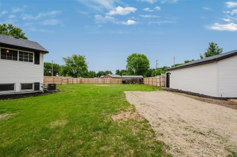 Tiny photo for 2605 Curren Drive, Marion, OH 43302 (MLS # 226022448)
