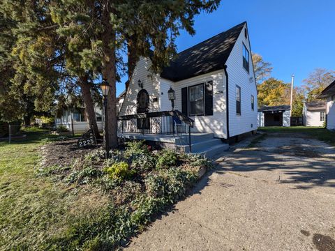 Photo of 2225 Medina Avenue, Columbus, OH 43211 (MLS # 225041232) Photo of 2225 Medina Avenue, Columbus, OH 43211 (MLS # 225041232)