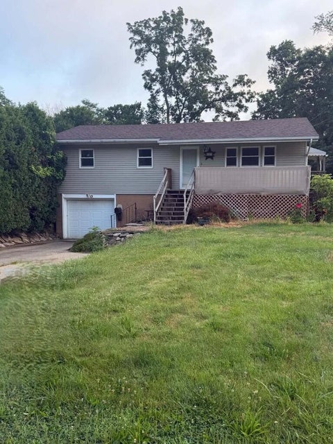 Photo of 437 Brenda Drive, Mansfield, OH 44907 (MLS # 226027382)