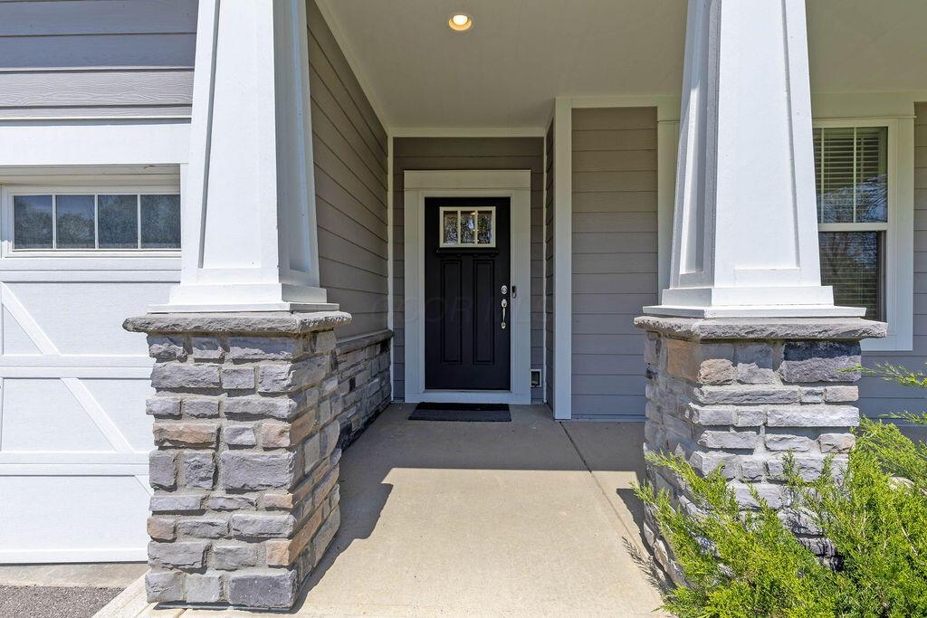 2418 Home Road, Powell, Ohio image 2