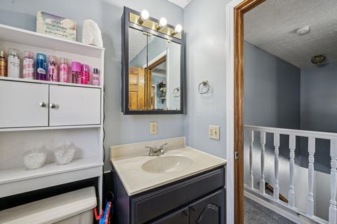 Tiny photo for 2 Blair Court, Nelsonville, OH 45764 (MLS # 226003148)