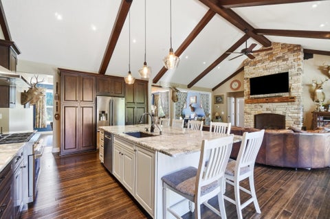Photo of 10913 Mount Hope Road, Thornville, OH 43076 (MLS # 226034281)