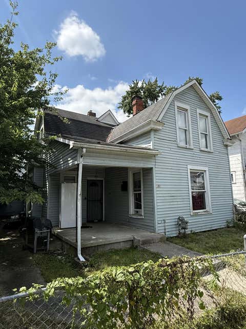 Photo of 1481 Myrtle Avenue, Columbus, OH 43211 (MLS # 226031780)
