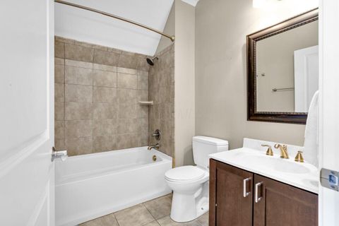 Tiny photo for 5818 Crescent Court, Worthington, OH 43085 (MLS # 225036953)