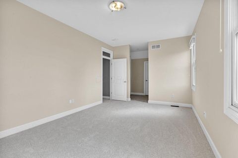 Tiny photo for 5818 Crescent Court, Worthington, OH 43085 (MLS # 225036953)