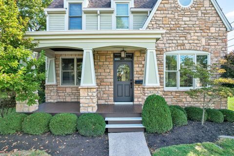 Tiny photo for 5818 Crescent Court, Worthington, OH 43085 (MLS # 225036953)