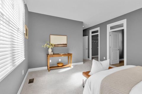 Tiny photo for 5818 Crescent Court, Worthington, OH 43085 (MLS # 225036953)