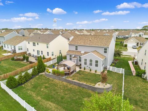 Tiny photo for 169 Chestnut Commons Drive, Commercial Point, OH 43116 (MLS # 225037180)