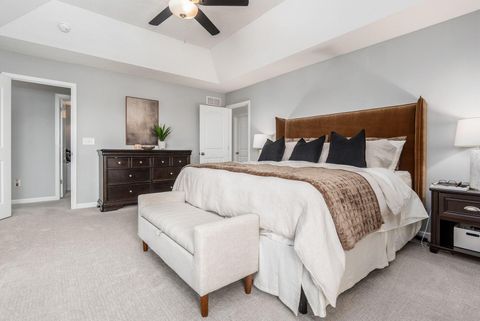 Tiny photo for 169 Chestnut Commons Drive, Commercial Point, OH 43116 (MLS # 225037180)