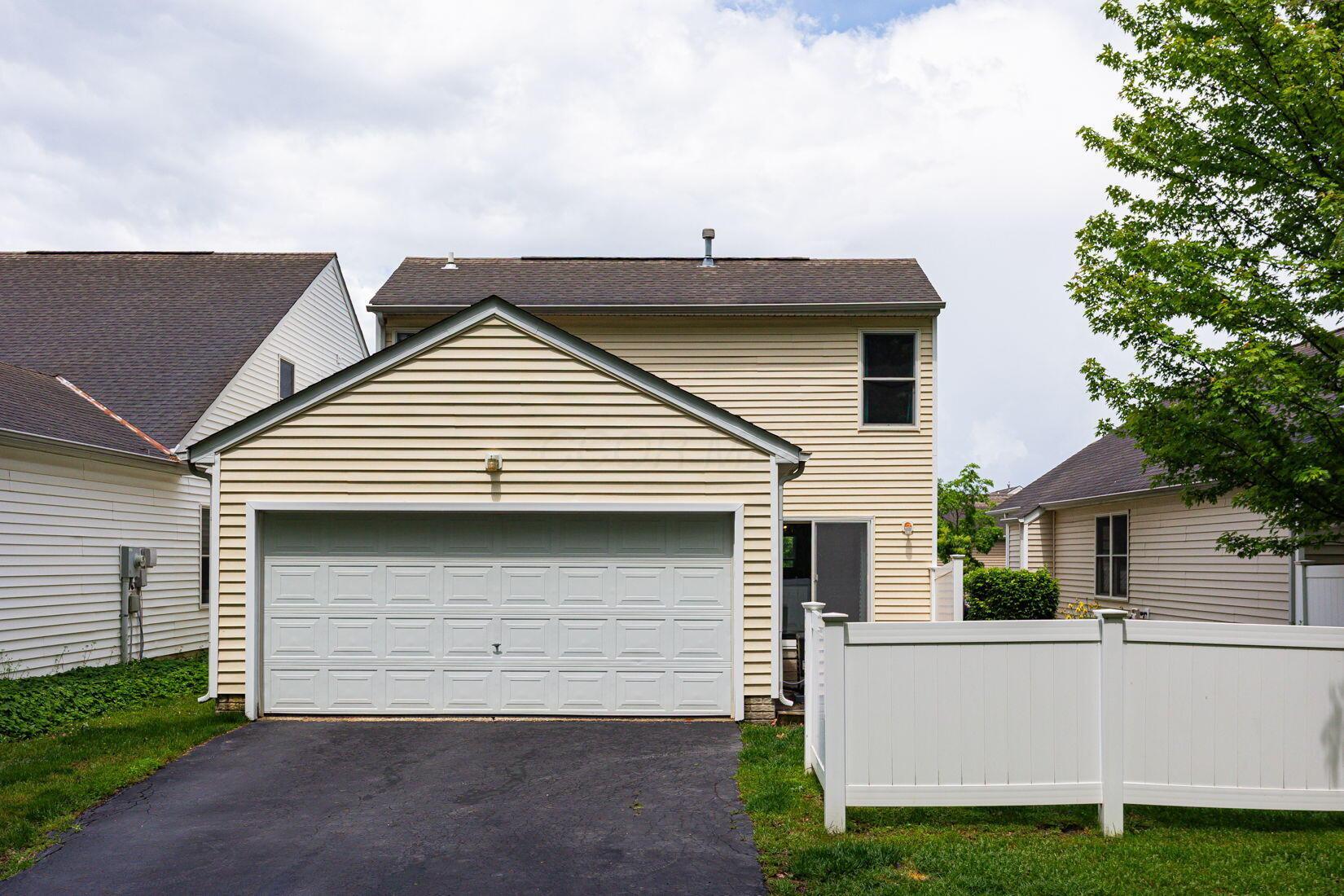 6127 Eden Valley Drive, Westerville, Ohio image 4