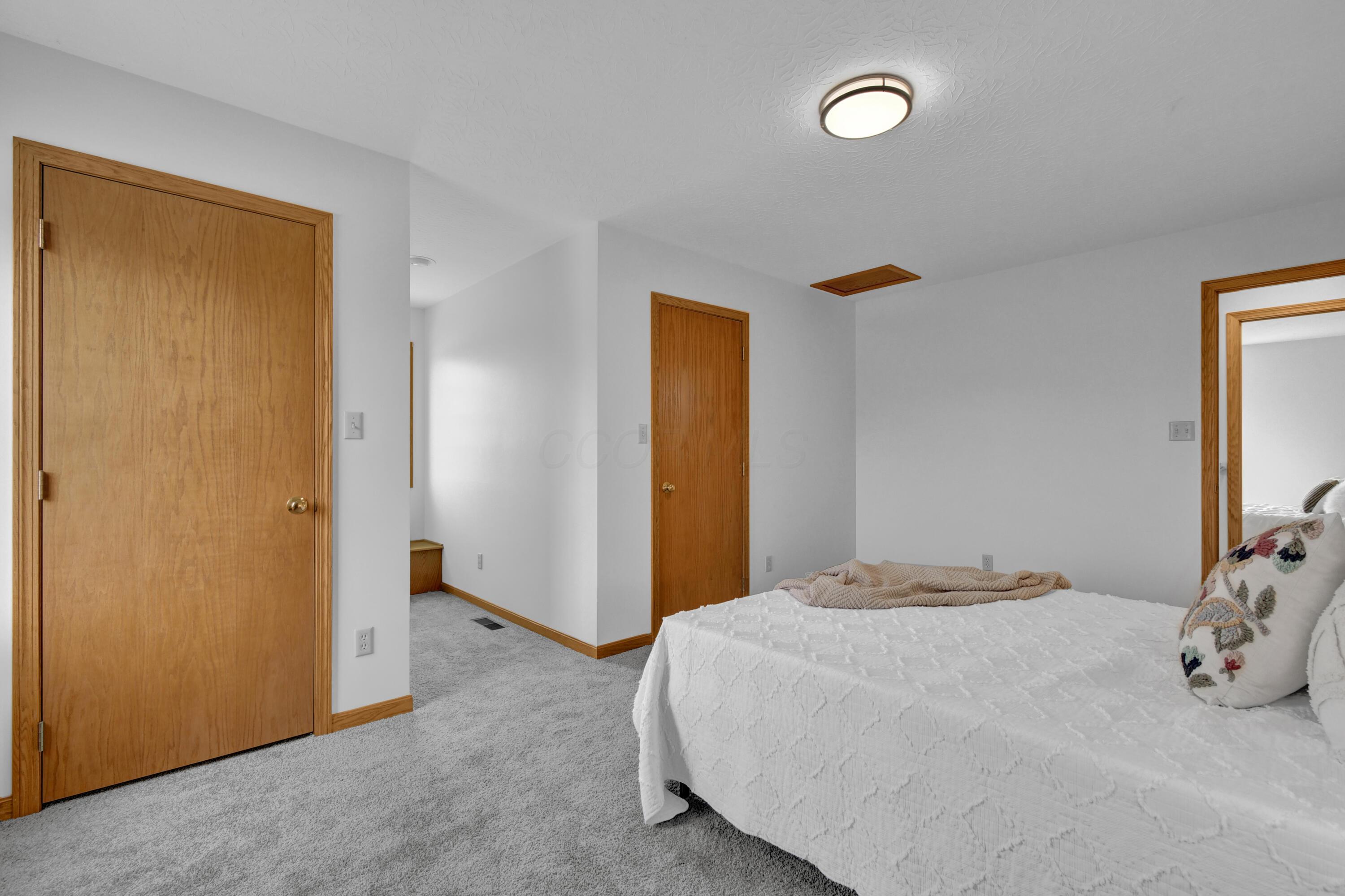 15375 Mound Builders Road, Glenford, Ohio image 32