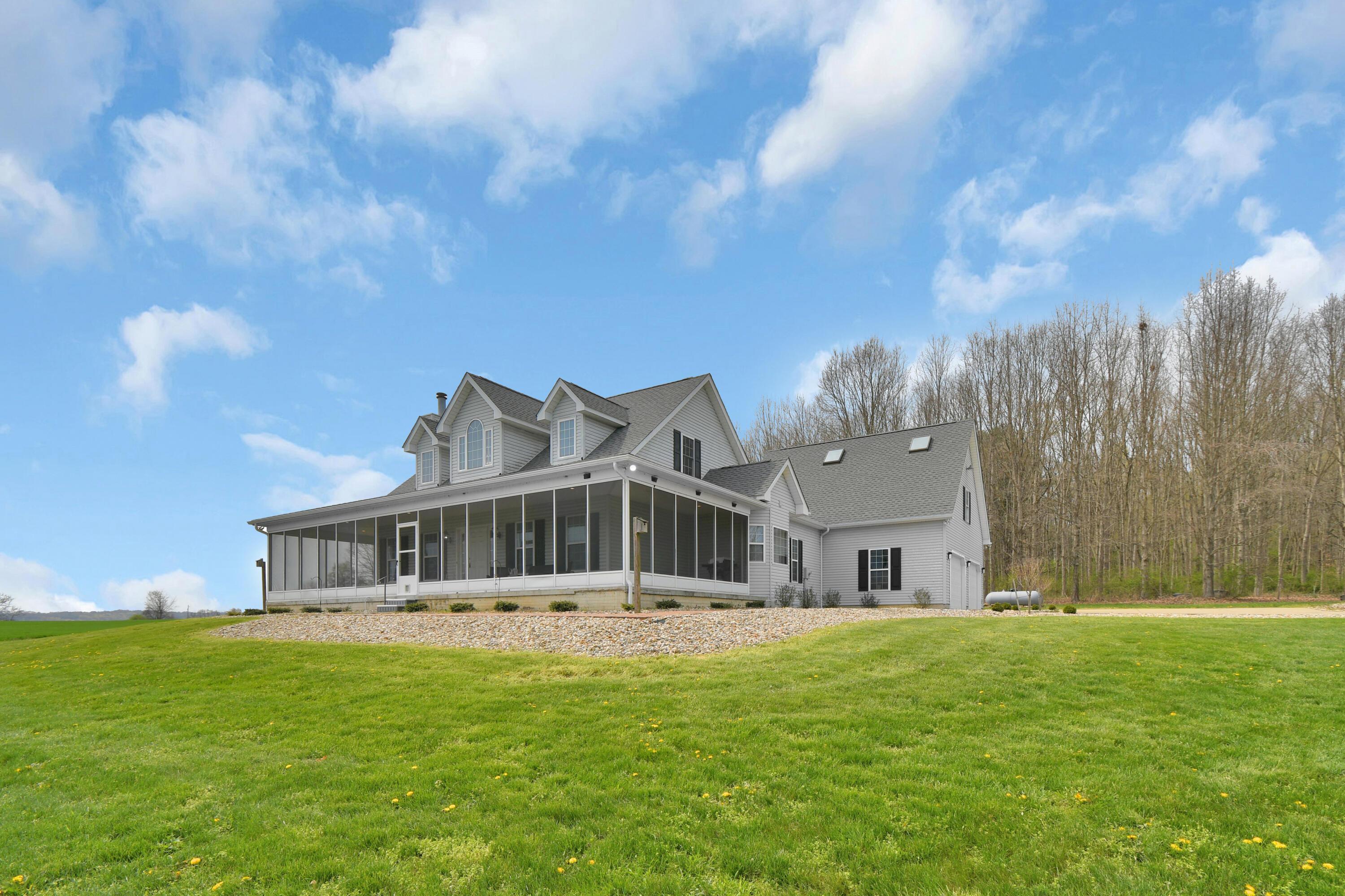 15375 Mound Builders Road, Glenford, Ohio image 3