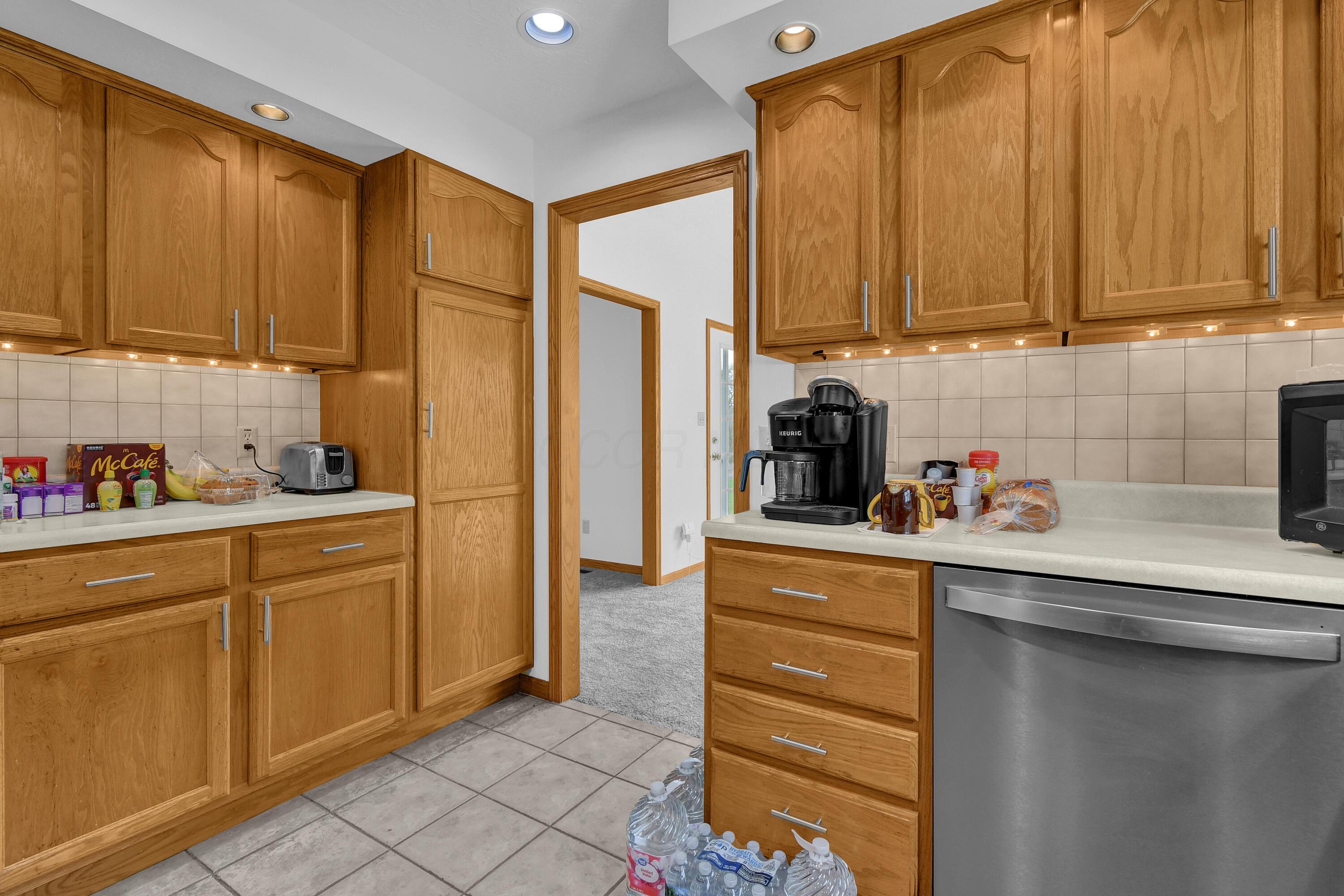 15375 Mound Builders Road, Glenford, Ohio image 17